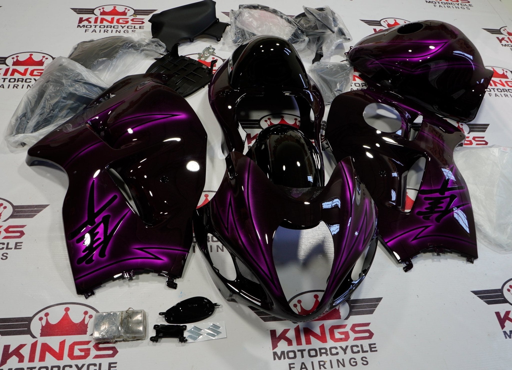 Suzuki Hayabusa Fairings (1999-2007) Black, Pink at KingsMotorcycleFairings.com